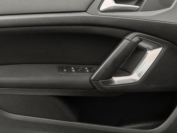 Peugeot 308 II с пробегом 2014 года, цена 840 000 рублей, 201716 км, хэтчбек, Автокод Объявления