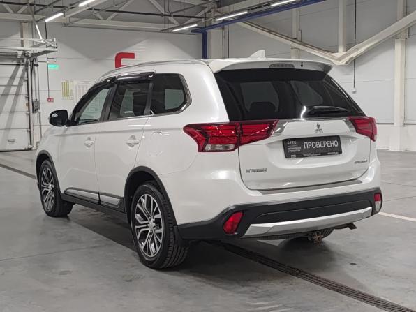Mitsubishi Outlander III Рестайлинг 3 с пробегом 2018 года, цена 2 580 000 рублей, 75807 км, внедорожник, Автокод Объявления