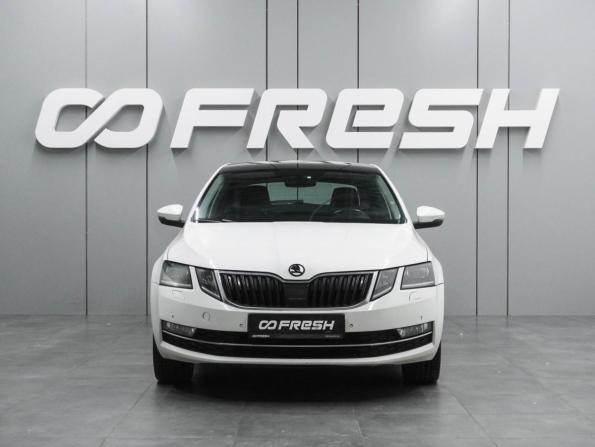 Skoda Octavia III (A7) Рестайлинг с пробегом 2017 года, цена 1 699 000 рублей, 161566 км, лифтбек, Автокод Объявления