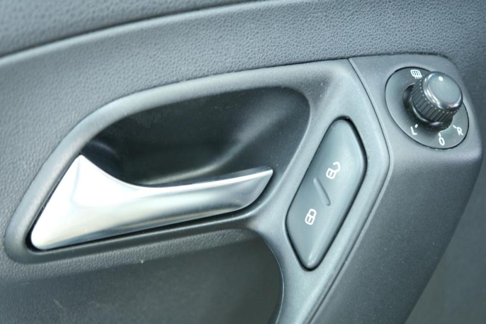 Volkswagen Polo V Омск  - изображение 9