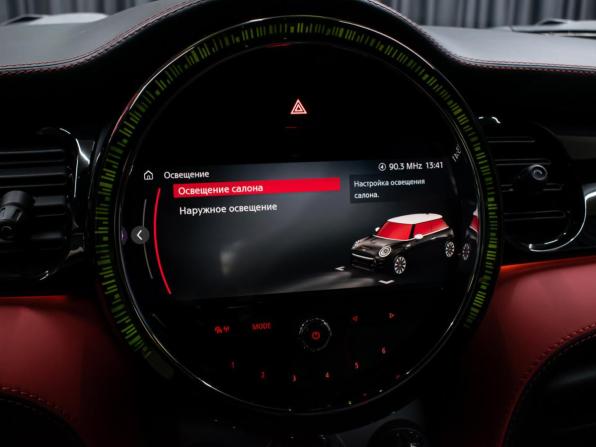 Mini Hatch III (F55/F56) Рестайлинг 2 с пробегом 2021 года, цена 4 149 000 рублей, 5607 км, хэтчбек, Автокод Объявления