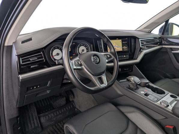 Volkswagen Touareg III с пробегом 2019 года, цена 5 205 000 рублей, 37555 км, внедорожник, Автокод Объявления