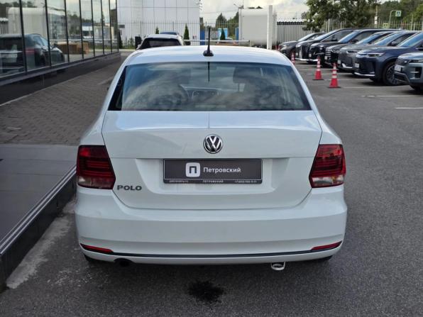 Volkswagen Polo V Рестайлинг с пробегом 2017 года, цена 1 025 000 рублей, 142590 км, седан, Автокод Объявления