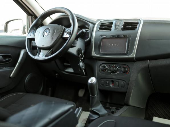 Renault Sandero II с пробегом 2014 года, цена 899 000 рублей, 108407 км, хэтчбек, Автокод Объявления