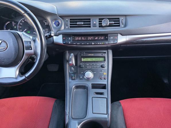 Lexus CT I с пробегом 2012 года, цена 1 570 000 рублей, 156784 км, хэтчбек, Автокод Объявления