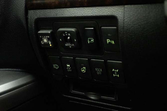 Toyota Land Cruiser 200 Series Рестайлинг 1 с пробегом 2012 года, цена 4 169 000 рублей, 149086 км, внедорожник, Автокод Объявления