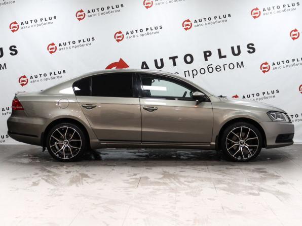 Volkswagen Passat B7 с пробегом 2012 года, цена 1 099 000 рублей, 224603 км, седан, Автокод Объявления