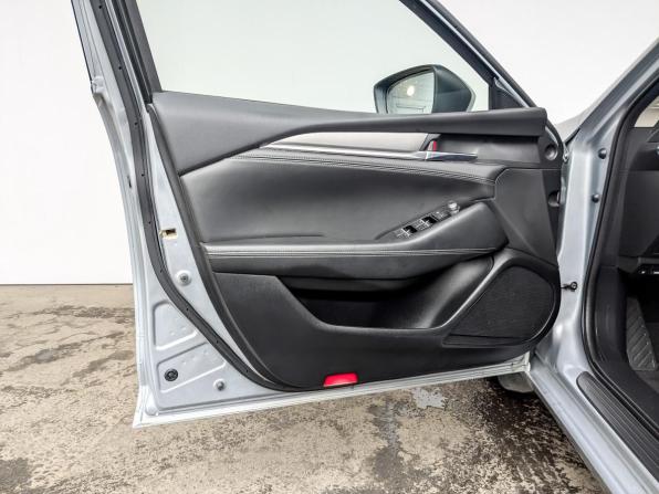 Mazda 6 III (GJ) Рестайлинг 2 с пробегом 2019 года, цена 2 290 000 рублей, 78111 км, седан, Автокод Объявления