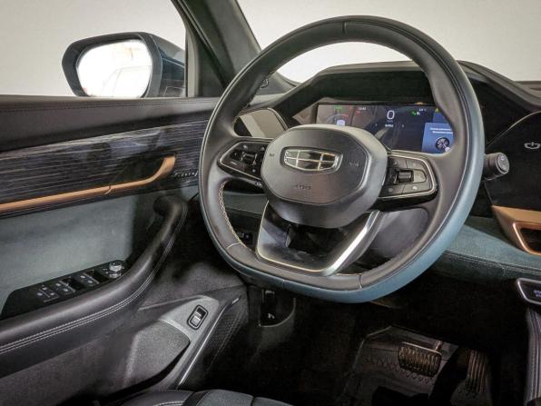 Geely Monjaro I с пробегом 2023 года, цена 3 590 000 рублей, 57000 км, внедорожник, Автокод Объявления