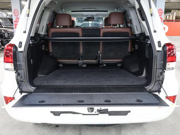 Toyota Land Cruiser 200 Series Рестайлинг 2 с пробегом 2016 года, цена 4 698 000 рублей, 360500 км, внедорожник, Автокод Объявления