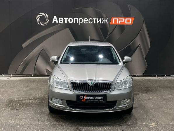 Skoda Octavia II (A5) Рестайлинг с пробегом 2011 года, цена 950 000 рублей, 135346 км, лифтбек, Автокод Объявления