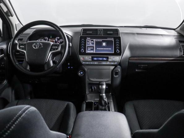 Toyota Land Cruiser Prado 150 Series Рестайлинг 3 с пробегом 2021 года, цена 6 649 000 рублей, 34800 км, внедорожник, Автокод Объявления