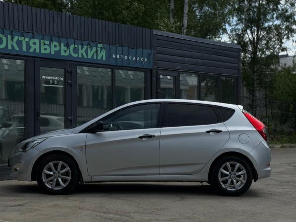 Hyundai Solaris I Рестайлинг с пробегом 2015 года, цена 899 000 рублей, 90000 км, хэтчбек, Автокод Объявления