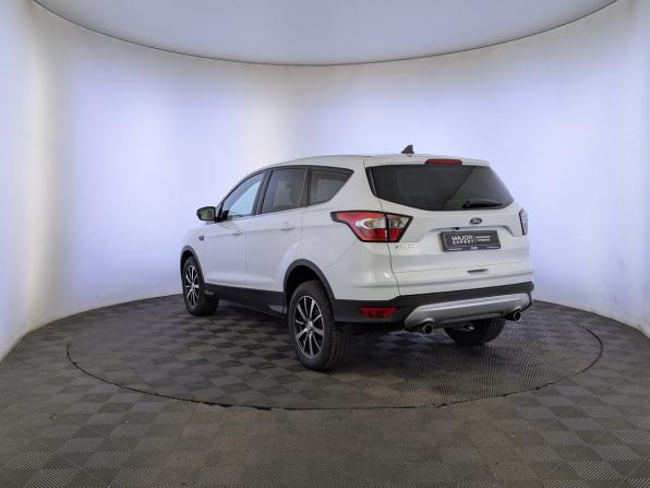 Ford Kuga II Рестайлинг с пробегом 2018 года, цена 1 700 000 рублей, 90321 км, внедорожник, Автокод Объявления