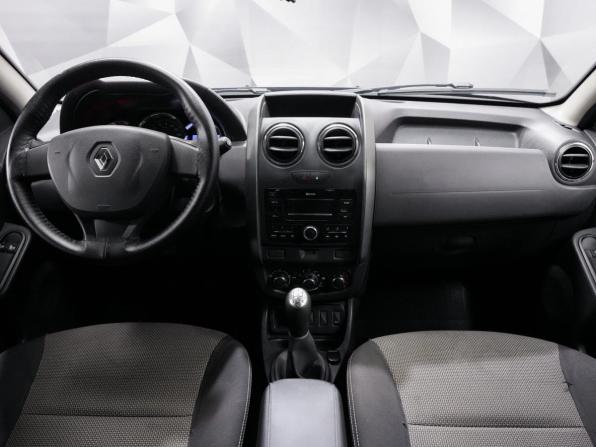 Renault Duster I Рестайлинг с пробегом 2017 года, цена 1 150 000 рублей, 101800 км, внедорожник, Автокод Объявления