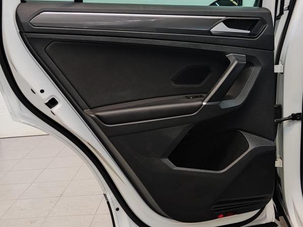 Volkswagen Tiguan II с пробегом 2018 года, цена 3 190 000 рублей, 41951 км, внедорожник, Автокод Объявления