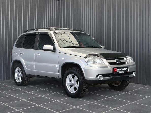 Chevrolet Niva I Рестайлинг с пробегом 2015 года, цена 647 000 рублей, 94283 км, внедорожник, Автокод Объявления