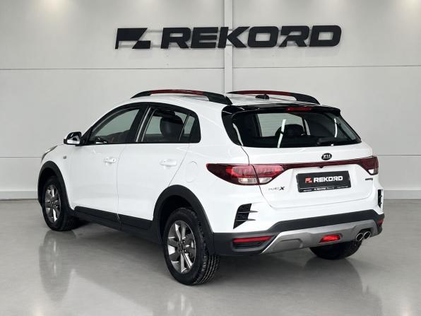 Kia Rio IV Рестайлинг с пробегом 2021 года, цена 1 549 000 рублей, 137000 км, хэтчбек, Автокод Объявления