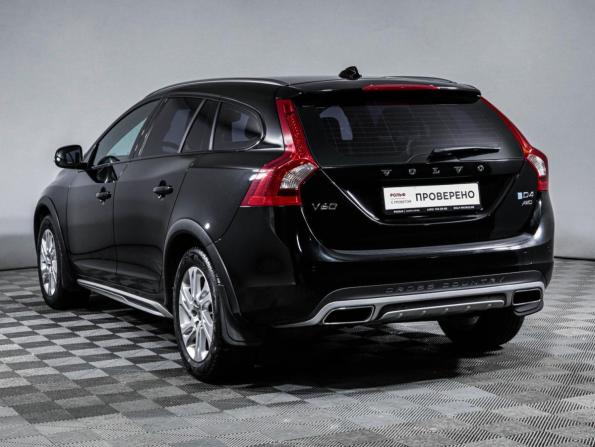 Volvo V60 Cross Country I с пробегом 2015 года, цена 1 699 000 рублей, 223001 км, универсал, Автокод Объявления