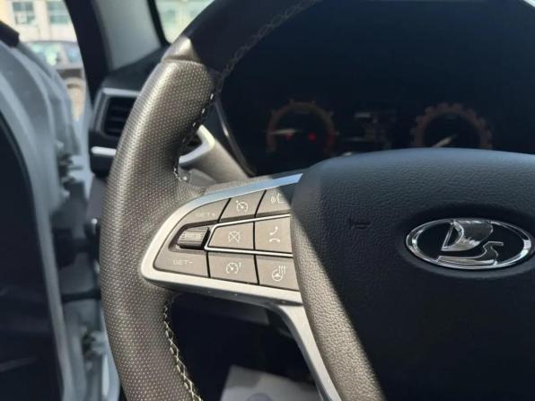 Lada (ВАЗ) Vesta I Рестайлинг (NG) с пробегом 2023 года, цена 1 300 000 рублей, 50300 км, седан, Автокод Объявления