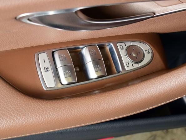 Mercedes-Benz E-Класс V (W213 S213 C238) Рестайлинг с пробегом 2021 года, цена 4 185 997 рублей, 104529 км, седан, Автокод Объявления