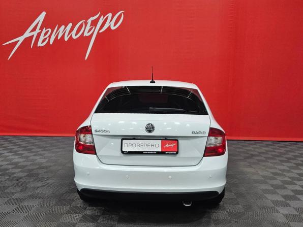 Skoda Rapid I с пробегом 2017 года, цена 790 000 рублей, 147167 км, лифтбек, Автокод Объявления