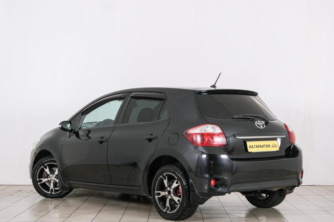 Toyota Auris I Рестайлинг с пробегом 2011 года, цена 1 079 000 рублей, 179000 км, хэтчбек, Автокод Объявления