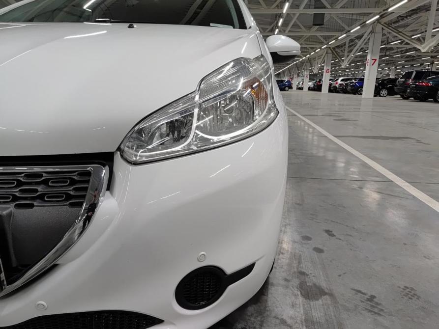 Peugeot 208 I Казань  - изображение 21