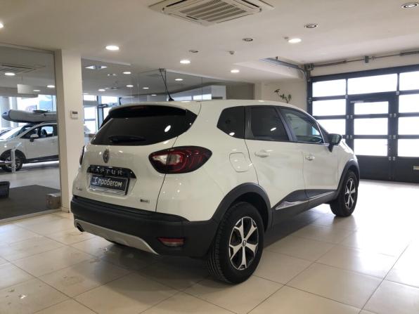 Renault Kaptur I с пробегом 2017 года, цена 1 399 000 рублей, 123697 км, внедорожник, Автокод Объявления