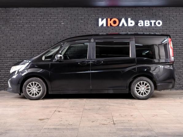 Honda Stepwgn V с пробегом 2015 года, цена 1 530 000 рублей, 153606 км, минивэн, Автокод Объявления