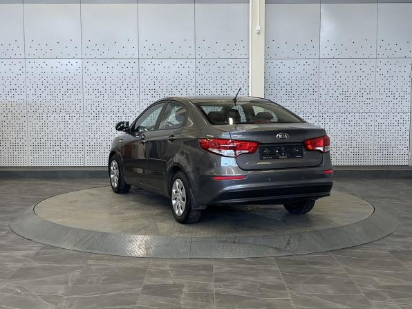 Kia Rio III Рестайлинг с пробегом 2015 года, цена 590 000 рублей, 173302 км, седан, Автокод Объявления