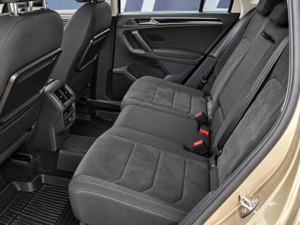 Volkswagen Tiguan II с пробегом 2017 года, цена 2 599 900 рублей, 122000 км, внедорожник, Автокод Объявления