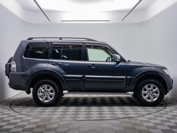 Mitsubishi Pajero IV Рестайлинг 1 с пробегом 2013 года, цена 2 000 000 рублей, 221229 км, внедорожник, Автокод Объявления