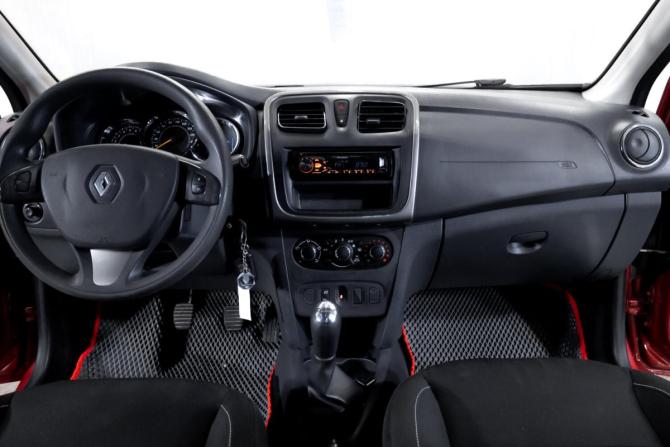 Renault Sandero II с пробегом 2016 года, цена 739 900 рублей, 217500 км, хэтчбек, Автокод Объявления