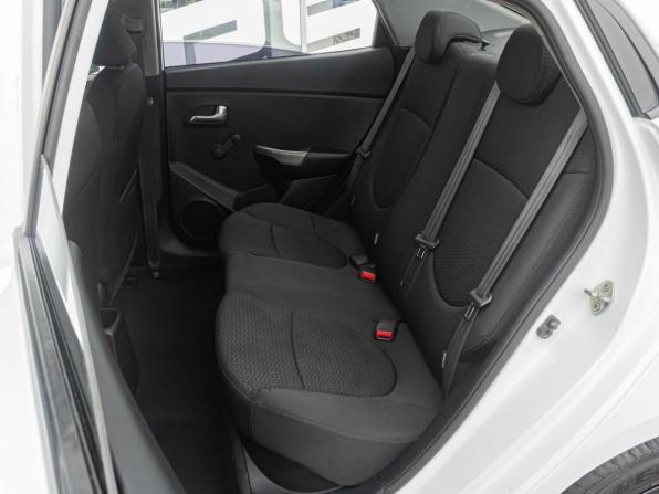 Kia Rio III Рестайлинг с пробегом 2015 года, цена 875 000 рублей, 179085 км, седан, Автокод Объявления