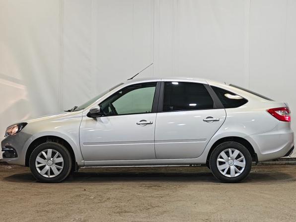 Lada (ВАЗ) Granta I Рестайлинг с пробегом 2024 года, цена 949 000 рублей, 10747 км, лифтбек, Автокод Объявления