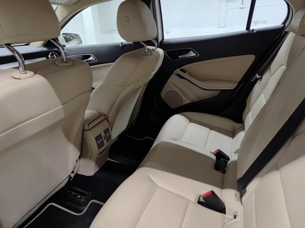 Mercedes-Benz GLA I (X156) Рестайлинг с пробегом 2018 года, цена 2 750 000 рублей, 67332 км, внедорожник, Автокод Объявления