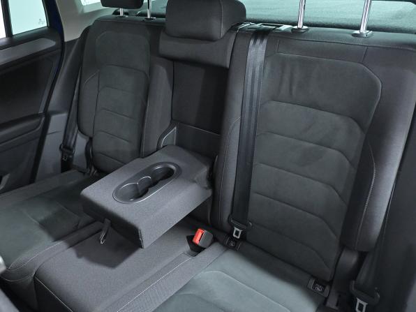 Volkswagen Tiguan II Рестайлинг с пробегом 2021 года, цена 2 720 000 рублей, 69800 км, внедорожник, Автокод Объявления