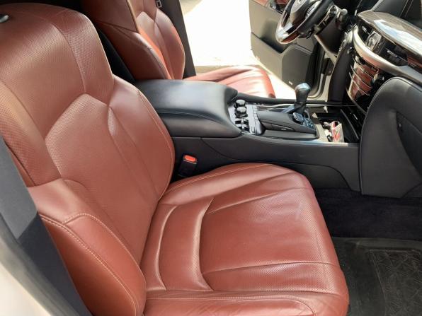 Lexus LX III Рестайлинг 2 с пробегом 2016 года, цена 6 990 000 рублей, 266395 км, внедорожник, Автокод Объявления
