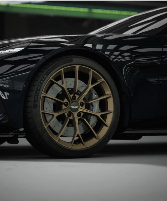 Aston Martin V8 Vantage IV Рестайлинг Москва  - изображение 8