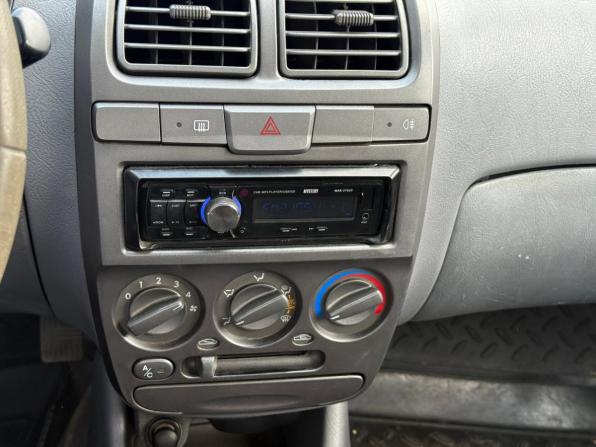 Hyundai Accent II с пробегом 2004 года, цена 200 000 рублей, 307118 км, седан, Автокод Объявления