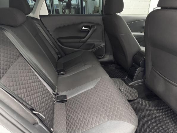 Volkswagen Polo V Рестайлинг с пробегом 2018 года, цена 1 299 000 рублей, 127751 км, седан, Автокод Объявления