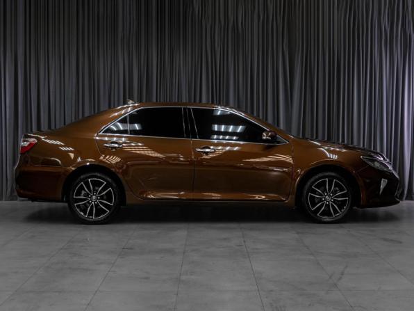 Toyota Camry VII (XV50) Рестайлинг 2 с пробегом 2018 года, цена 2 249 000 рублей, 190150 км, седан, Автокод Объявления