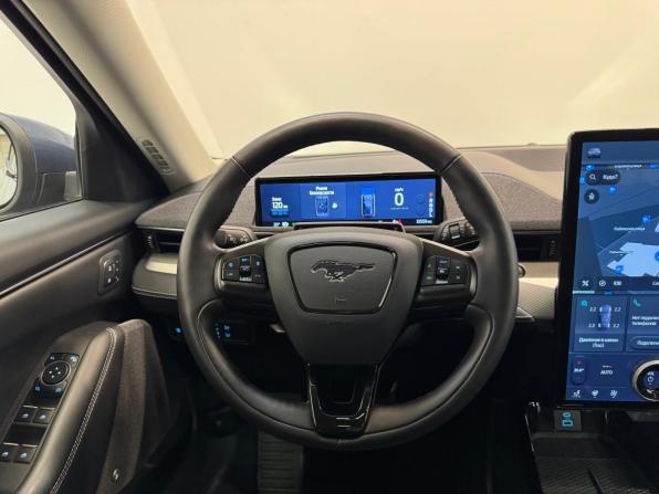 Ford Mustang Mach-E I с пробегом 2021 года, цена 3 540 000 рублей, 31559 км, внедорожник, Автокод Объявления