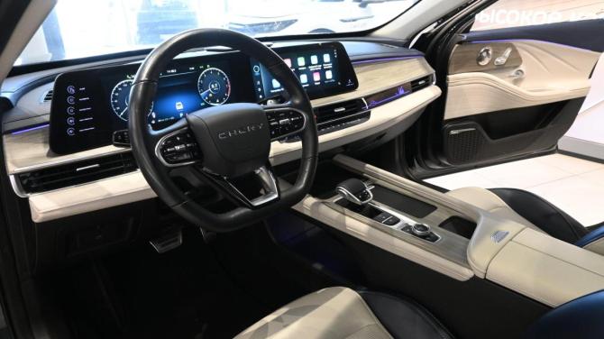 Chery Arrizo 8 с пробегом 2023 года, цена 2 200 000 рублей, 30000 км, седан, Автокод Объявления