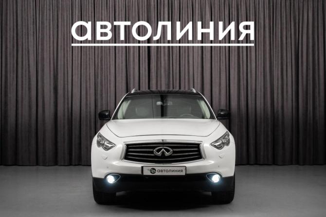 Infiniti QX70 с пробегом 2013 года, цена 1 750 000 рублей, 212000 км, внедорожник, Автокод Объявления