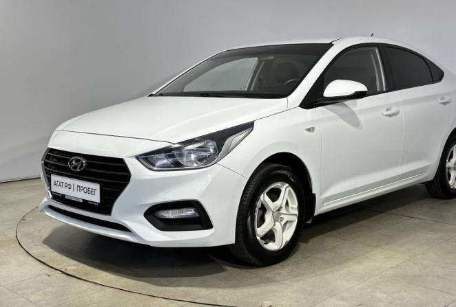 Hyundai Solaris II с пробегом 2018 года, цена 1 415 000 рублей, 91587 км, седан, Автокод Объявления