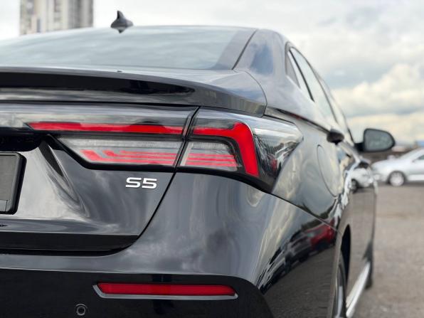 Omoda S5 с пробегом 2023 года, цена 1 415 000 рублей, 42000 км, седан, Автокод Объявления