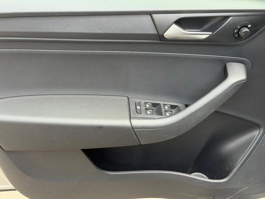 Volkswagen Polo VI Санкт-Петербург  - изображение 14