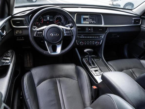 Kia Optima IV Рестайлинг с пробегом 2019 года, цена 2 679 000 рублей, 136173 км, седан, Автокод Объявления